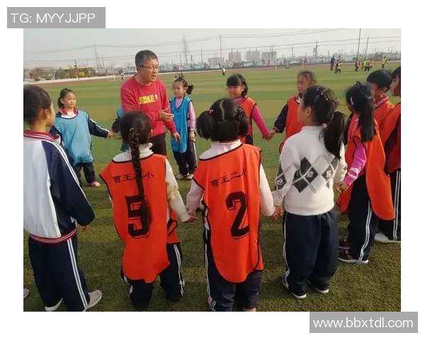 如何巧妙搭配足球星号衣服穿出时尚感与个性风采